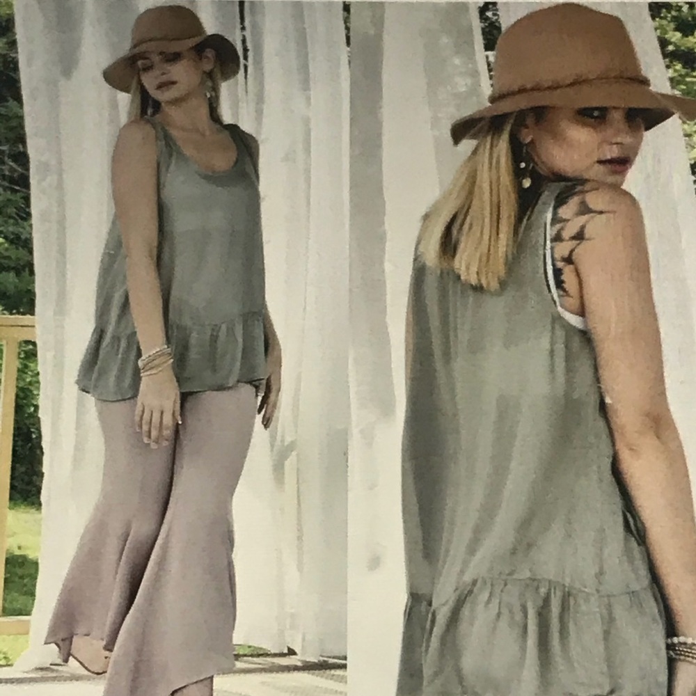 Boutique: Shoulder tie tank in sage